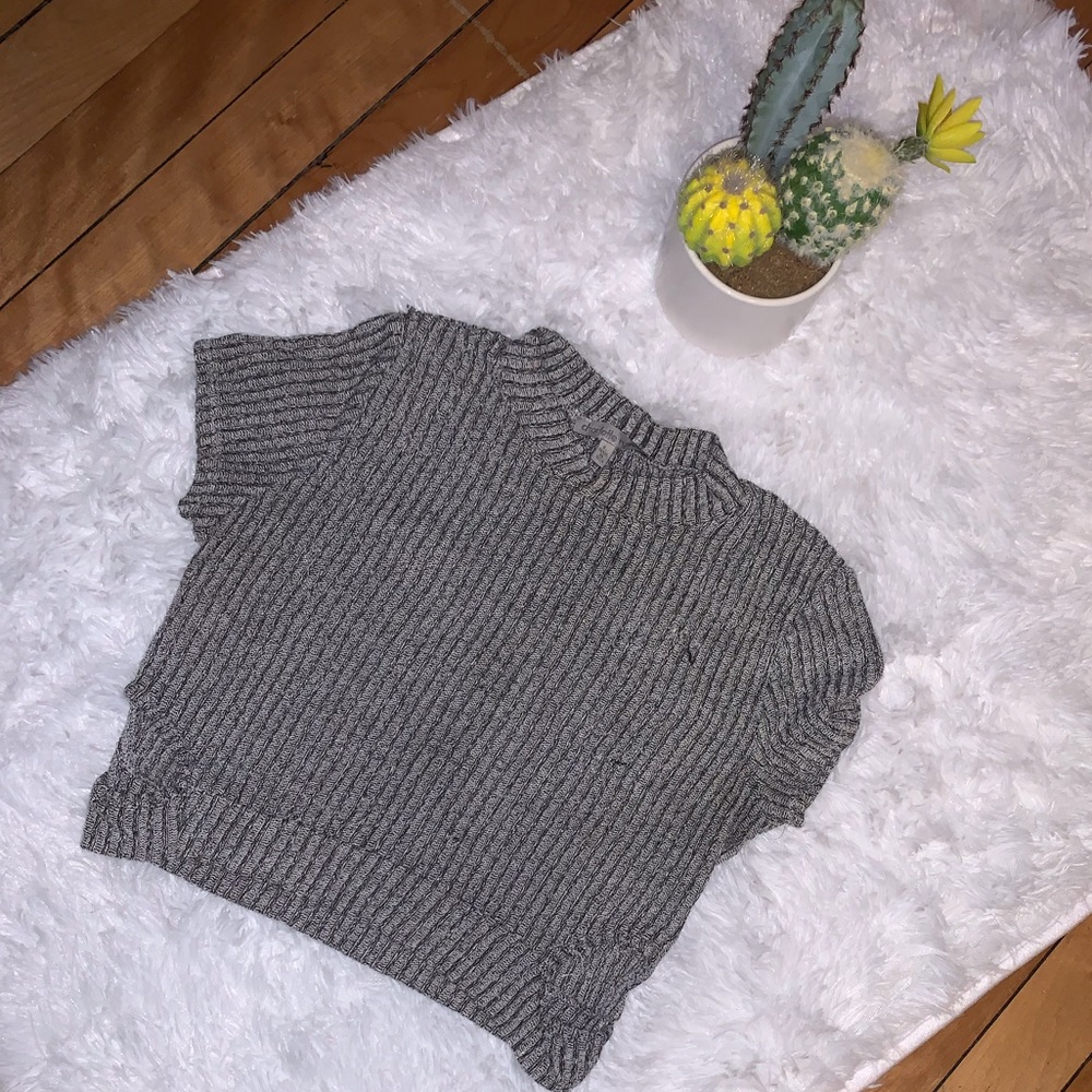 Grey crop top